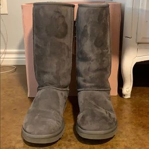 Gray tall ugg boots